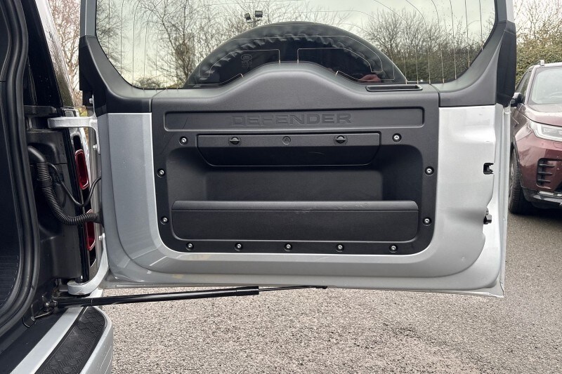 Used Land Rover Defender 2020 for sale - 77435243: Photo 44