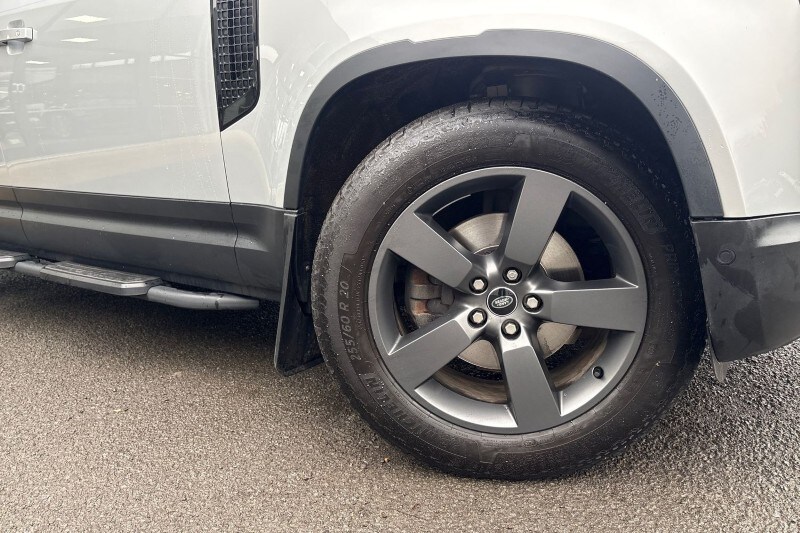 Used Land Rover Defender 2020 for sale - 77435243: Photo 48