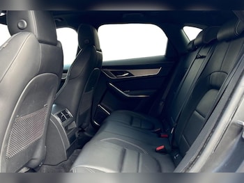 Used Jaguar F-Pace 2023 for sale - 79307342: Photo