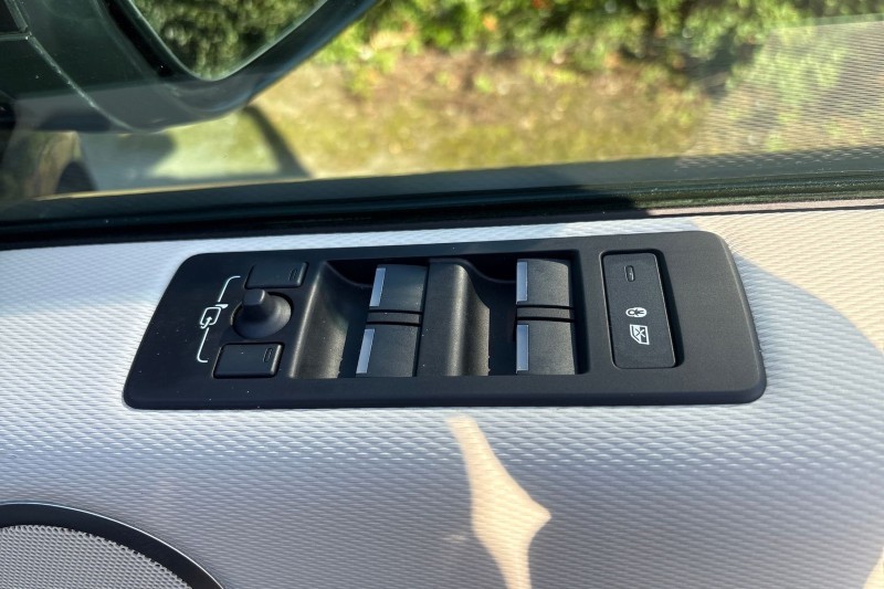 Used Land Rover Discovery 2024 for sale - 77762943: Photo 22