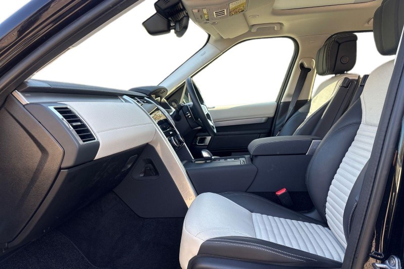 Used Land Rover Discovery 2024 for sale - 77762943: Photo 3