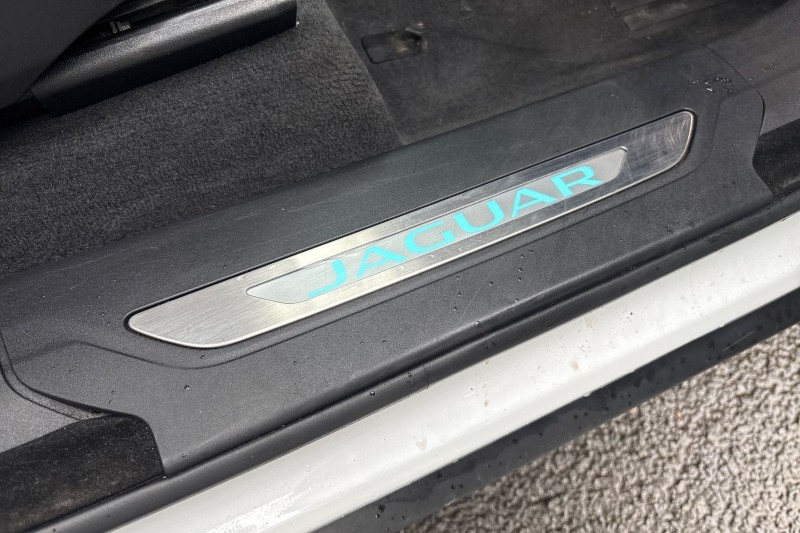 Used Jaguar F-Pace 2023 for sale - 77474727: Photo 6