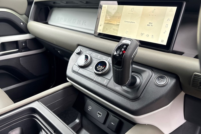 Used Land Rover Defender 2023 for sale - 77819265: Photo 13