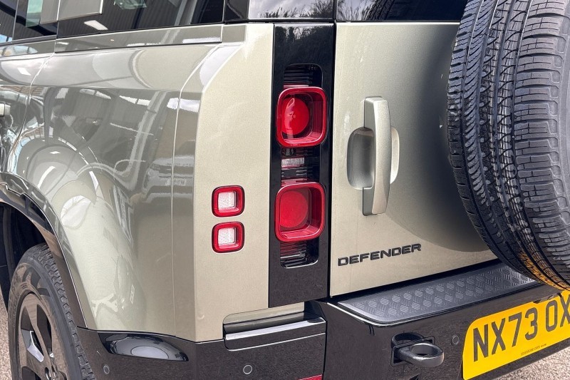 Used Land Rover Defender 2023 for sale - 77819265: Photo 19