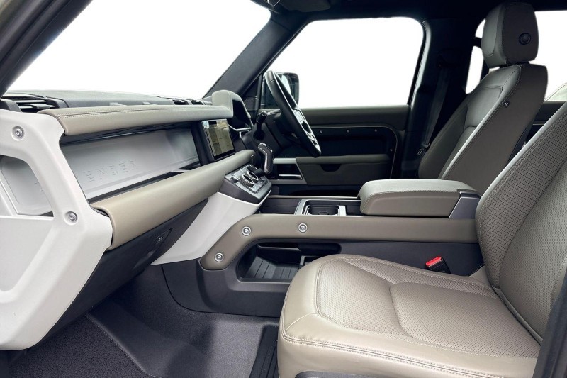 Used Land Rover Defender 2023 for sale - 77819265: Photo 3