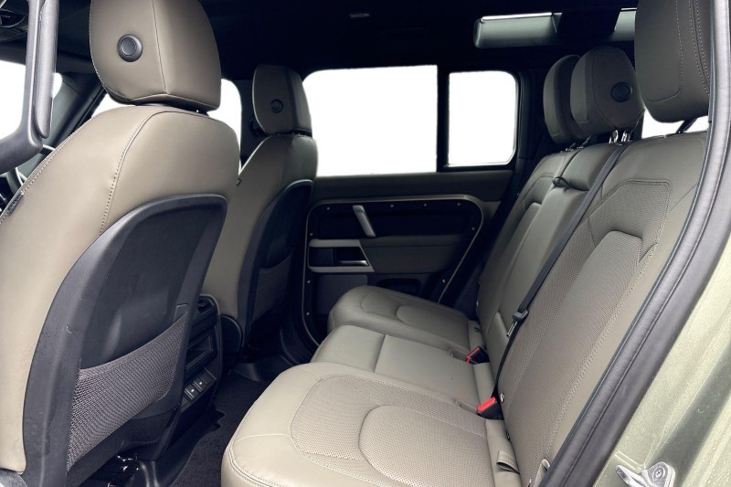 Used Land Rover Defender 2023 for sale - 77819265: Photo 4