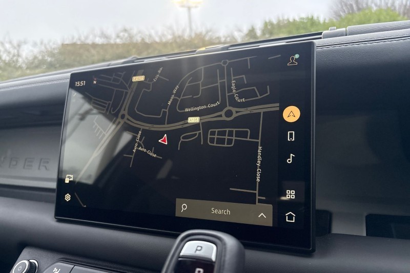 Used Land Rover Defender 2024 for sale - 77417093: Photo 11