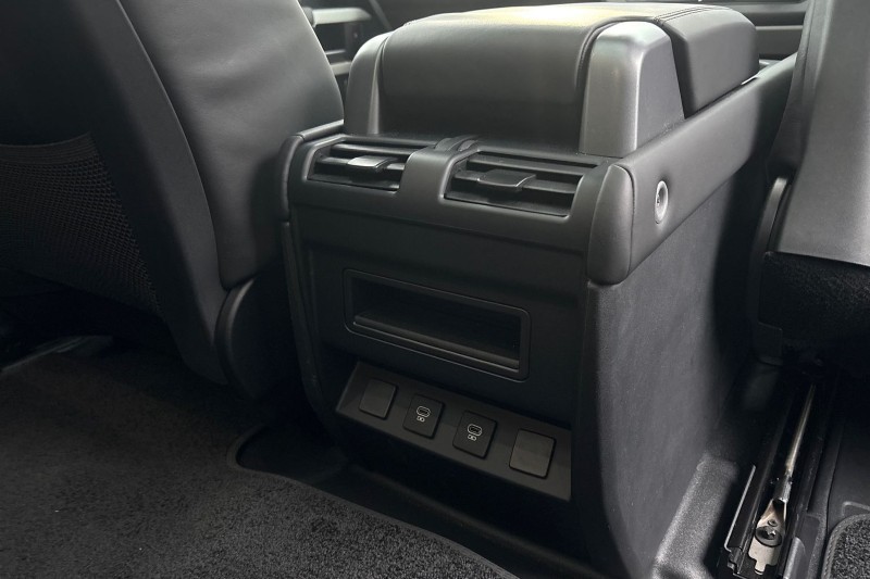 Used Land Rover Defender 2024 for sale - 77417093: Photo 18