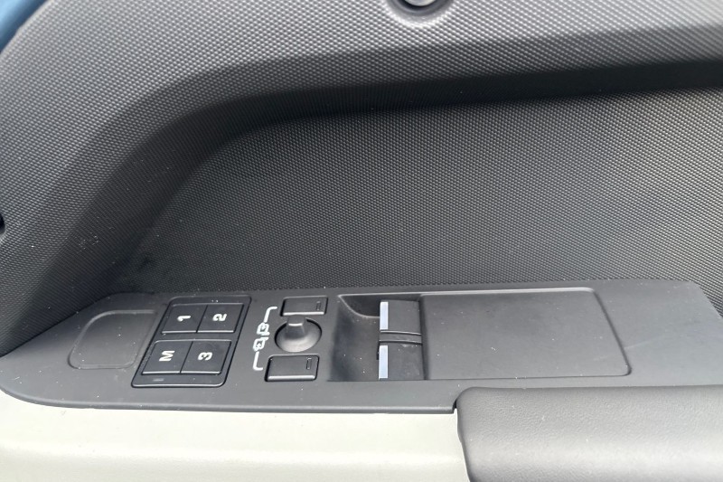 Used Land Rover Defender 2024 for sale - 77417093: Photo 23