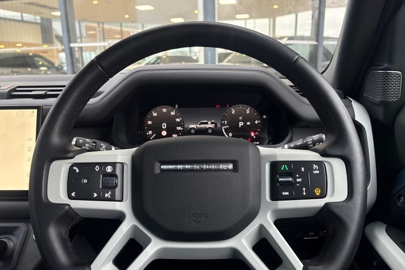 Used Land Rover Defender 2024 for sale - 77417093: Photo 27
