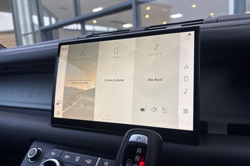 Used Land Rover Defender 2024 for sale - 77417093: Photo 30