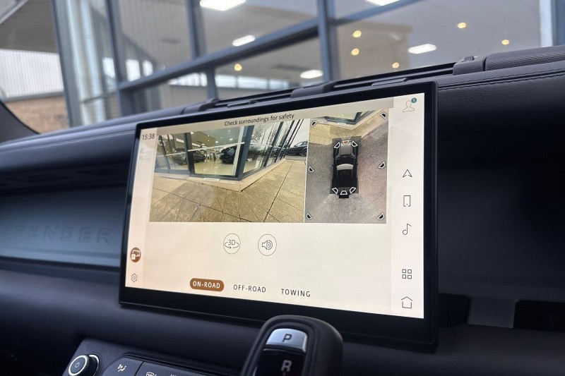 Used Land Rover Defender 2024 for sale - 77417093: Photo 32