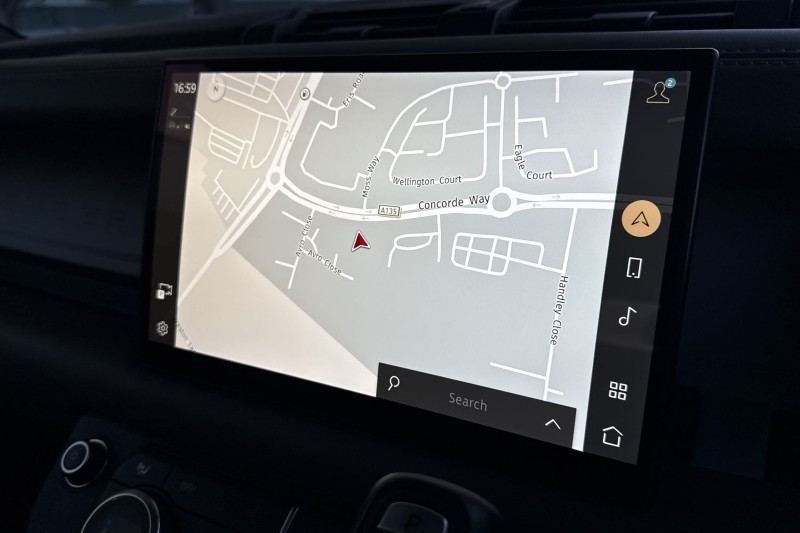 Used Land Rover Defender 2022 for sale - 77662136: Photo 11