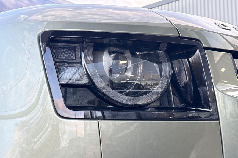 Used Land Rover Defender 2022 for sale - 77662136: Photo 17