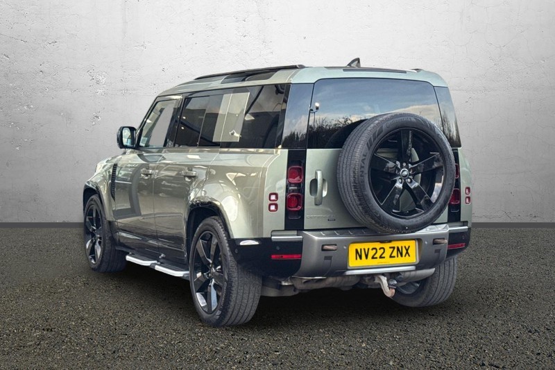 Used Land Rover Defender 2022 for sale - 77662136: Photo 2
