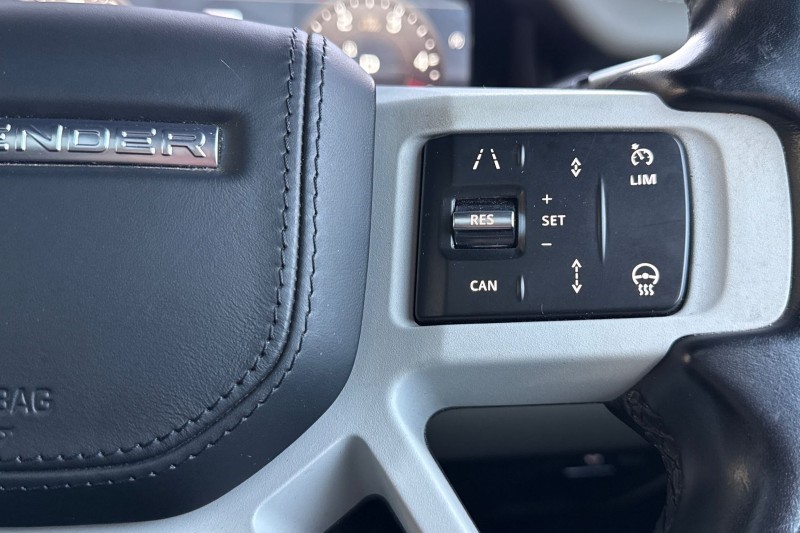 Used Land Rover Defender 2022 for sale - 77662136: Photo 30