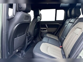 Used Land Rover Defender 2022 for sale - 77662136: Photo