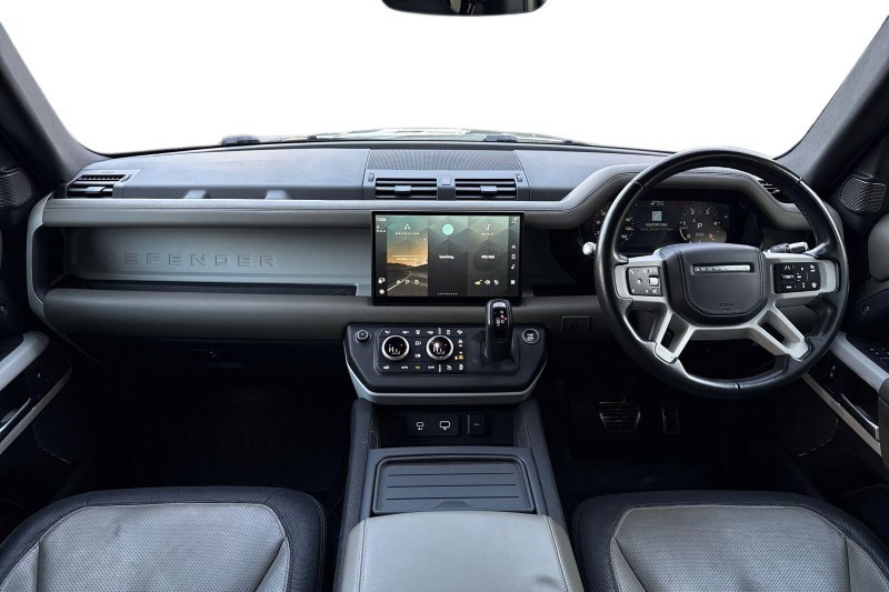 Used Land Rover Defender 2022 for sale - 77662136: Photo 9