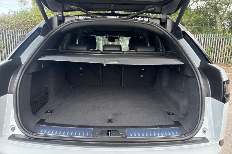 Used Land Rover Range Rover Velar 2025 for sale - 76980814: Photo 10