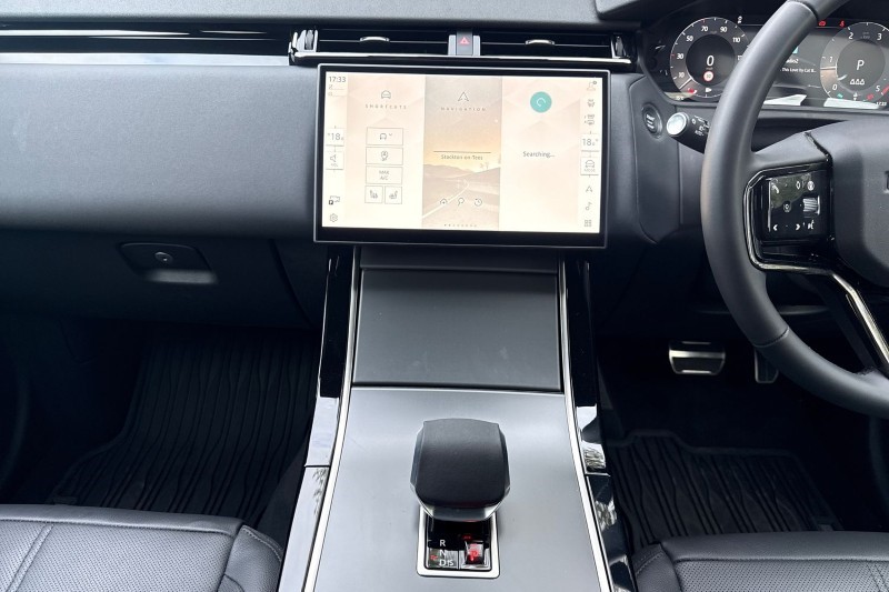 Used Land Rover Range Rover Velar 2025 for sale - 76980814: Photo 14