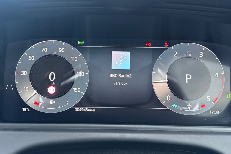 Used Land Rover Range Rover Velar 2025 for sale - 76980814: Photo 16