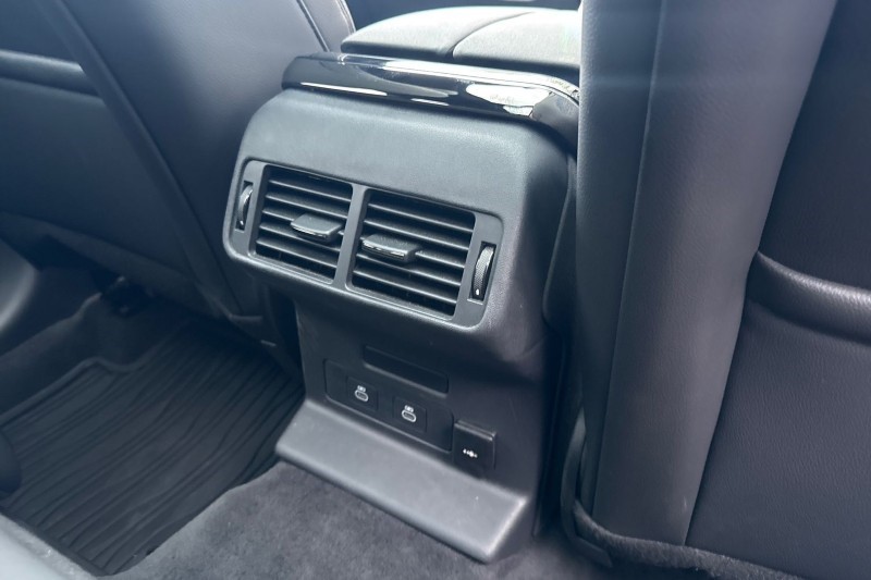 Used Land Rover Range Rover Velar 2025 for sale - 76980814: Photo 18