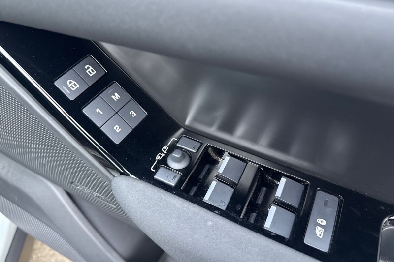 Used Land Rover Range Rover Velar 2025 for sale - 76980814: Photo 23