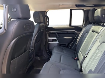 Used Land Rover Defender 2021 for sale - 79515670: Photo