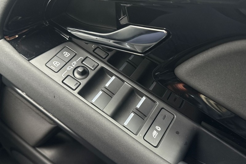 Used Land Rover Range Rover Evoque 2025 for sale - 76980802: Photo 22