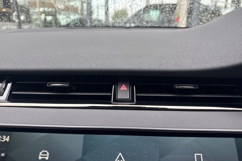 Used Land Rover Range Rover Evoque 2025 for sale - 76980802: Photo 32