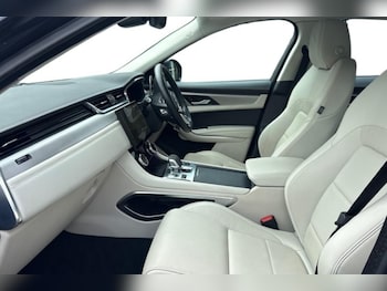 Used Jaguar F-Pace 2023 for sale - 79420924: Photo