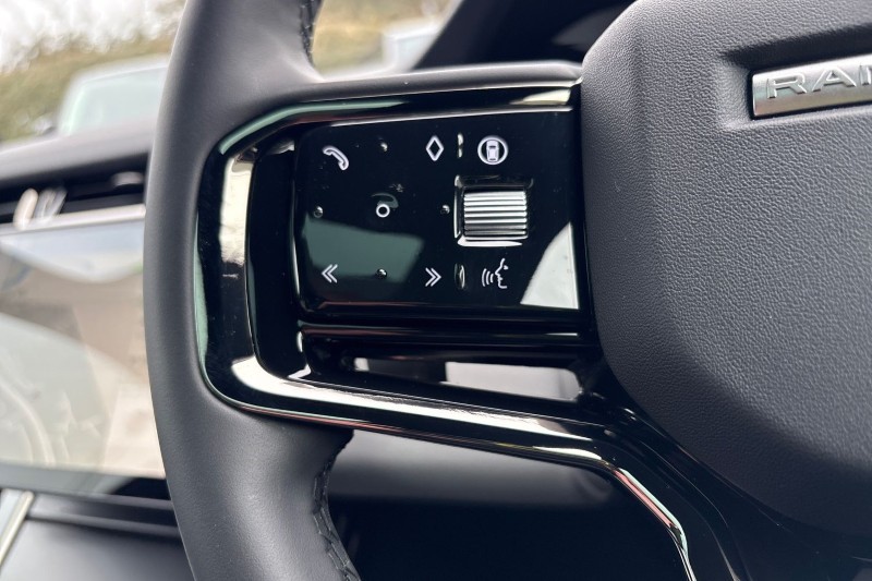 Used Land Rover Range Rover Evoque 2025 for sale - 77997089: Photo 28