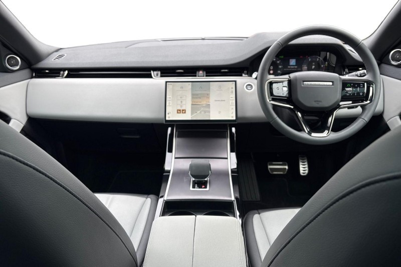 Used Land Rover Range Rover Evoque 2025 for sale - 77997089: Photo 9