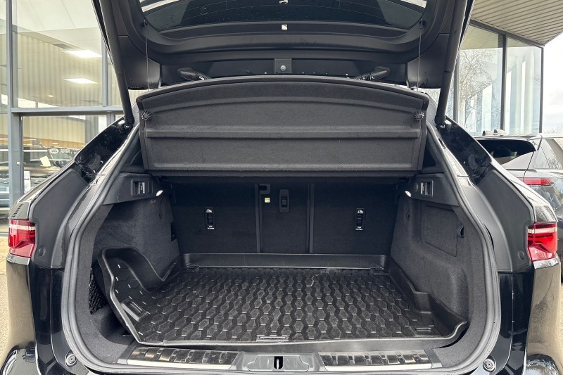 Used Jaguar F-Pace 2022 for sale - 77700983: Photo 10