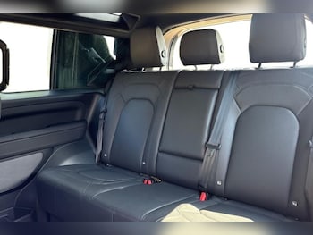 Used Land Rover Defender 2023 for sale - 79208662: Photo