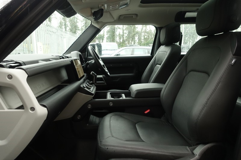 Used Land Rover Defender 2023 for sale - 78219071: Photo 4