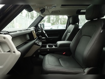 Used Land Rover Defender 2023 for sale - 78219071: Photo