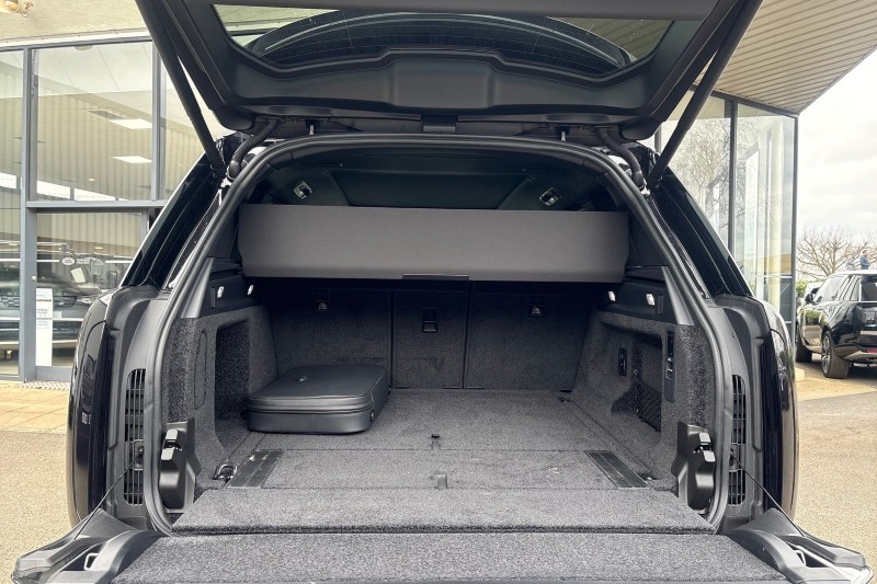 Used Land Rover Range Rover 2025 for sale - 77732681: Photo 10