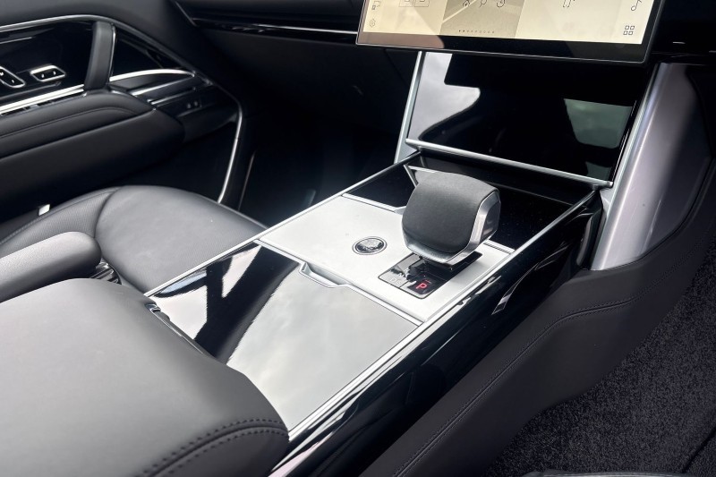 Used Land Rover Range Rover 2025 for sale - 77732681: Photo 13