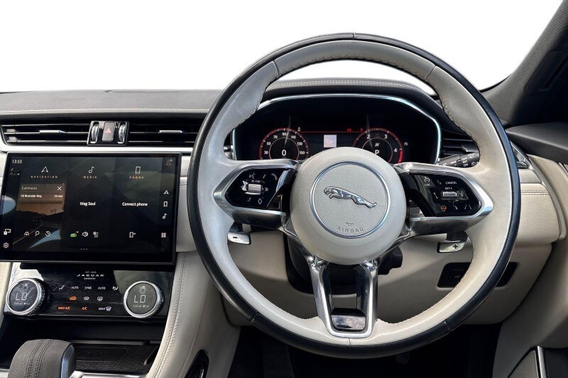 Used Jaguar F-Pace 2023 for sale - 78090468: Photo 16