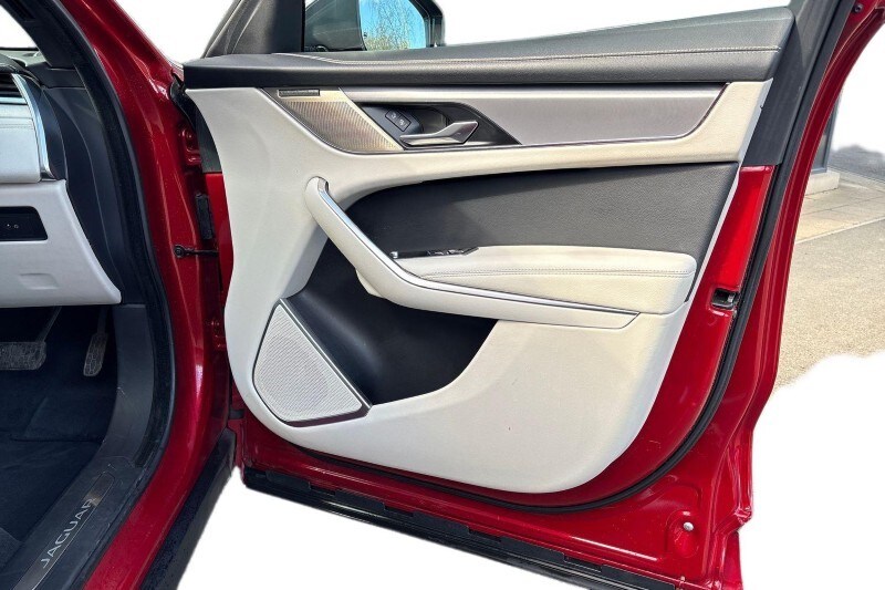 Used Jaguar F-Pace 2023 for sale - 78090468: Photo 23