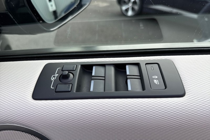 Used Land Rover Discovery 2022 for sale - 76981162: Photo 24