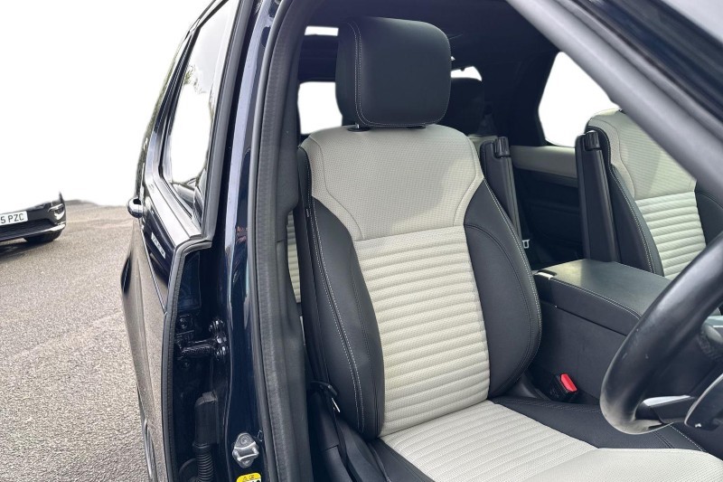 Used Land Rover Discovery 2022 for sale - 76981162: Photo 27