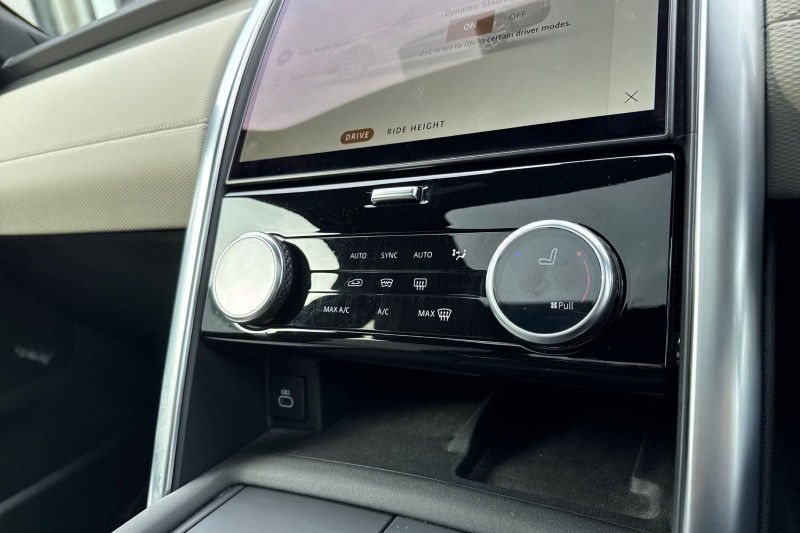 Used Land Rover Discovery 2022 for sale - 76981162: Photo 37