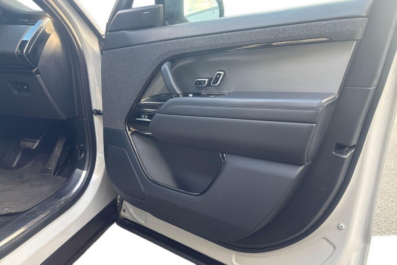 Used Land Rover Range Rover Sport 2023 for sale - 77127663: Photo 22