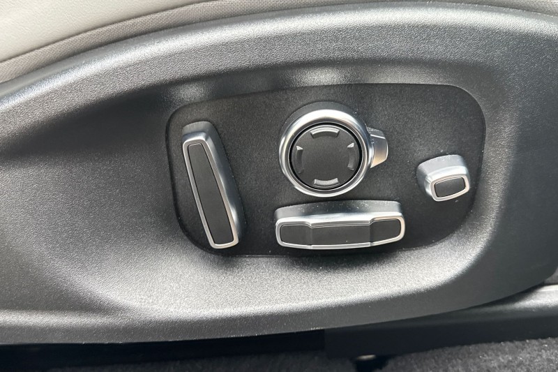 Used Jaguar E-Pace 2023 for sale - 77819277: Photo 24