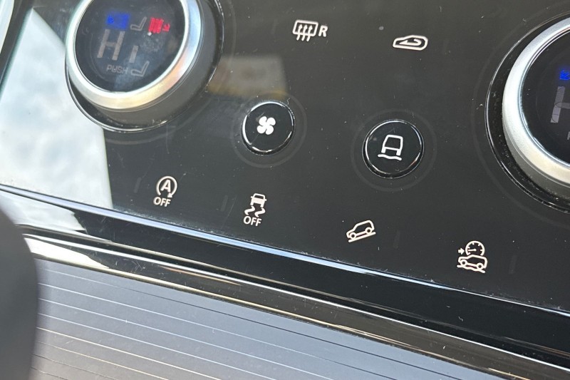 Used Land Rover Range Rover Evoque 2023 for sale - 77640856: Photo 34