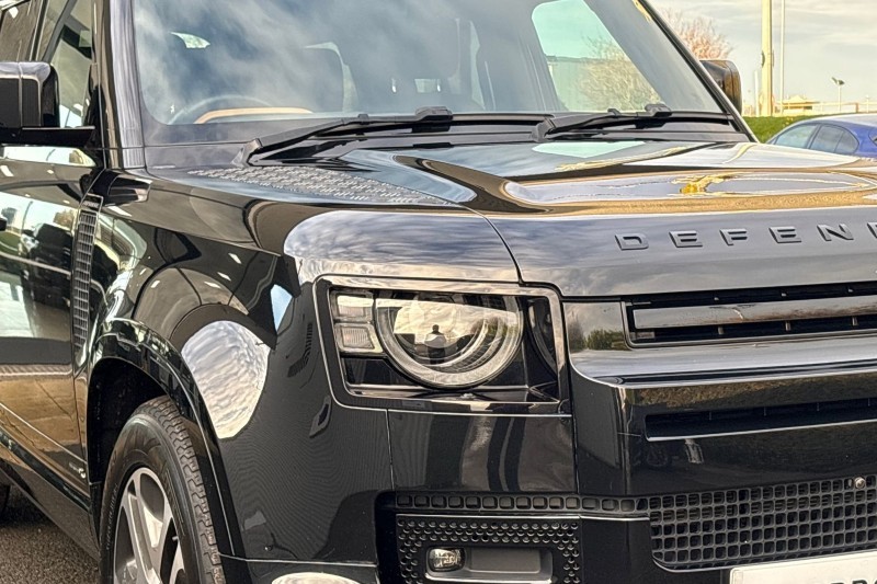 Used Land Rover Defender 2024 for sale - 76982195: Photo 17