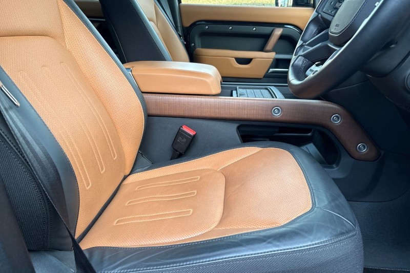 Used Land Rover Defender 2024 for sale - 76982195: Photo 26