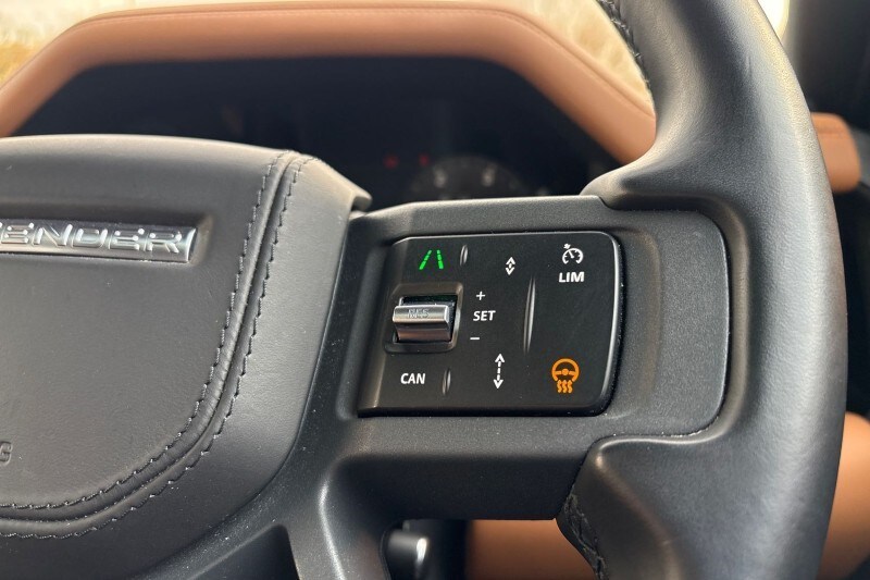 Used Land Rover Defender 2024 for sale - 76982195: Photo 28